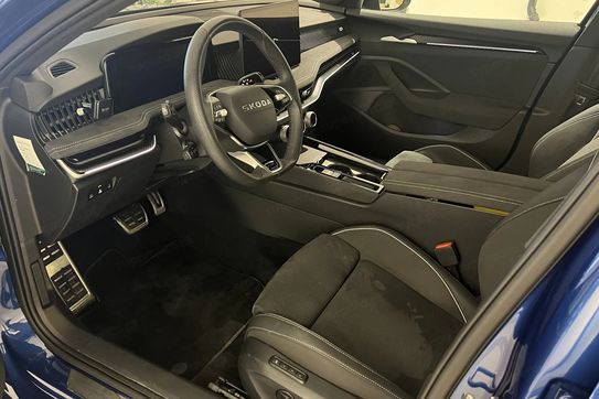 Skoda Superb 2.0 TDI SCR 4x4 Sportline DSG