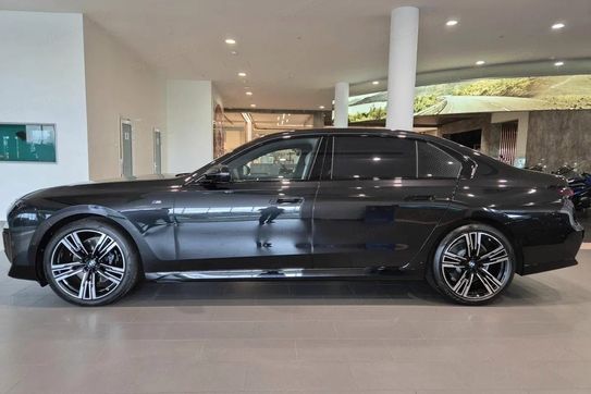 BMW Seria 7 740d xDrive M Sport