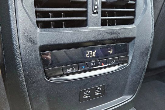 BMW Seria 3 330i xDrive M Sport aut