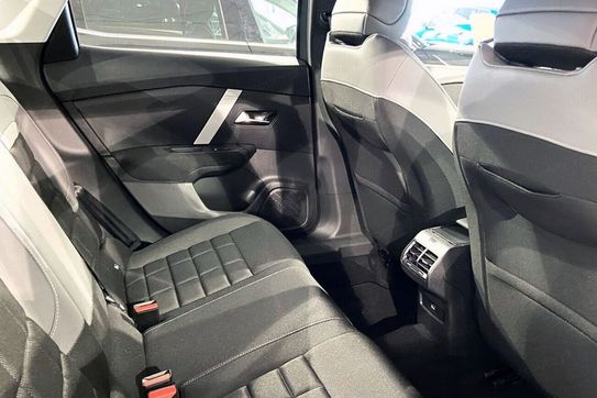 Citroen C4 X Plus eDCT6 1.2 mHEV
