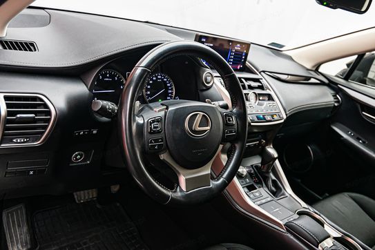 Lexus NX 300 AWD