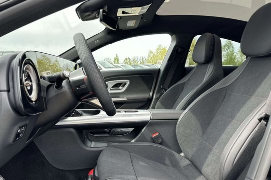 Mercedes CLA 200 AMG Line