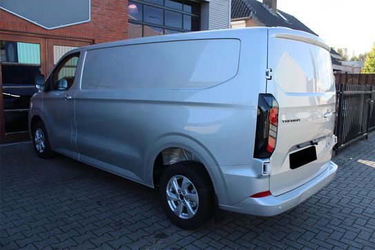 Ford Transit Custom 320 L2H1 Limited