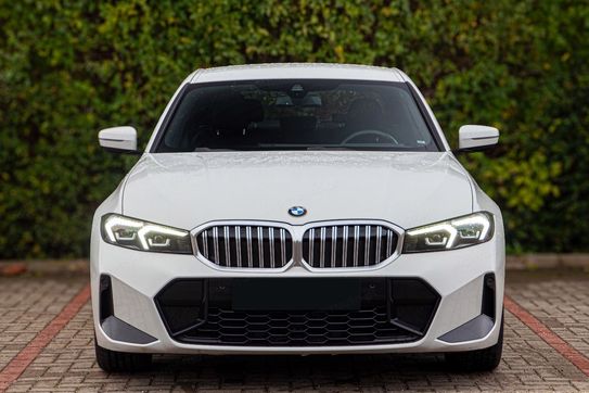 BMW Seria 3 330d xDrive M Sport