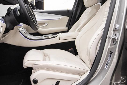 Mercedes Klasa E 300 de 4MATIC Avantgarde