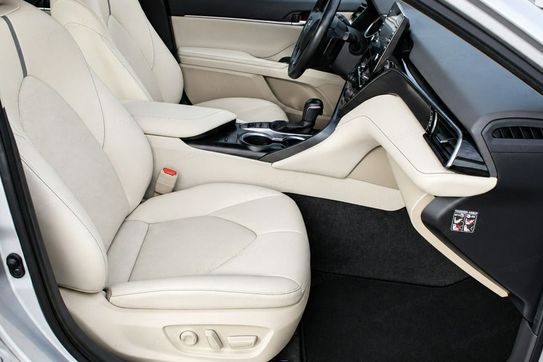Toyota Camry 2.5 Hybrid Executive Cvt