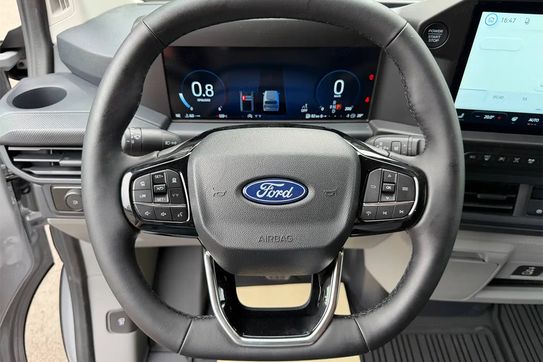 Ford Transit Custom 320 L2H1 Trail A8 AWD