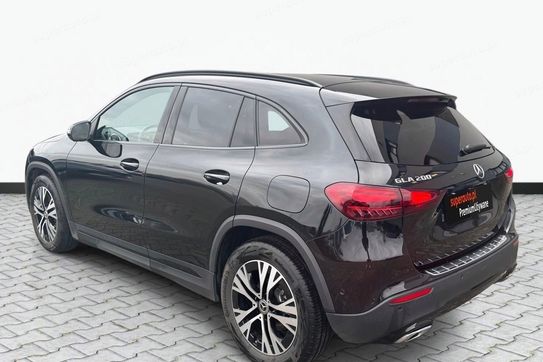 Mercedes GLA 200 Progressive