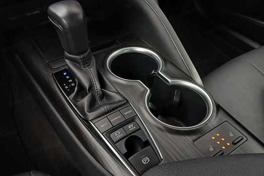 Toyota Camry Hybrid Executive CVT