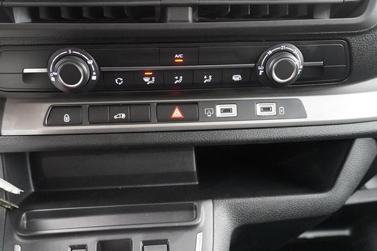 Fiat Scudo Maxi L2H1 EAT8