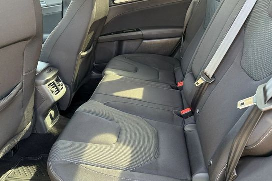 Ford Mondeo 2.0 Hybrid