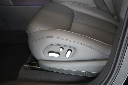 Xpeng G6 AWD Performance Black Edition