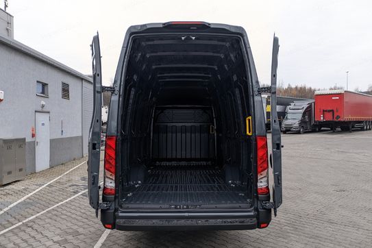 Iveco Daily 35S18 18m3 L4H3