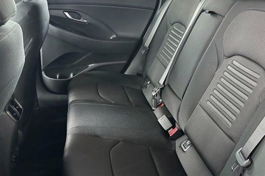 Hyundai i30 1.6 T-GDI Smart DCT