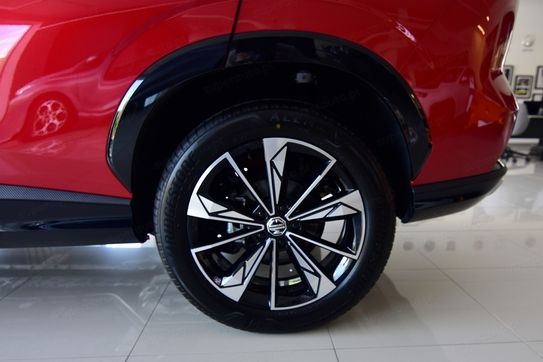 MG HS Excite 1.5 T-GDi AT DCT