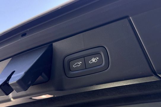 Volvo V90 T6 AWD Plug-In Hybrid Plus Dark aut