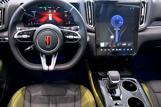 Hongqi HS3 1.5T FWD