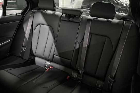 BMW Seria 3 318i M Sport