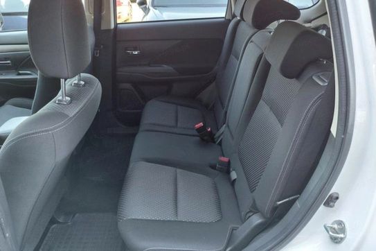 Mitsubishi Outlander 2.0 Intense 4WD CVT