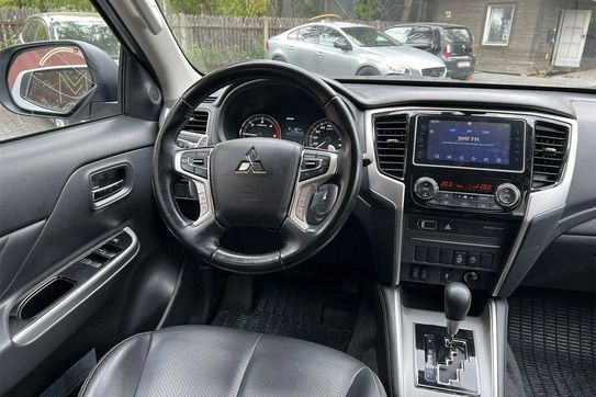 Mitsubishi L200 Instyle Plus AT