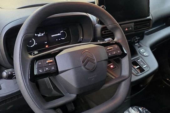 Citroen Berlingo Van L2H1 Zabudowa Brygadowa EAT8