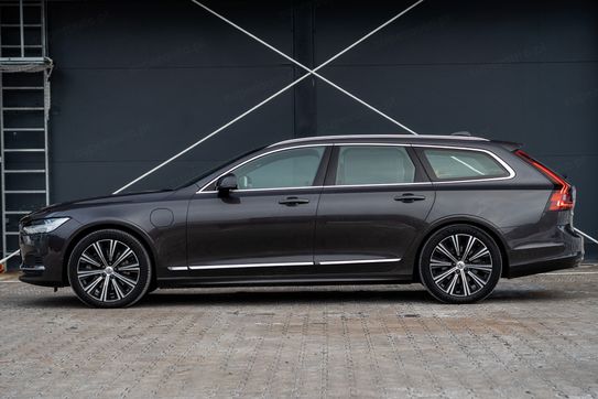 Volvo V90 T8 AWD Plug-In Hybrid Ultimate Bright aut
