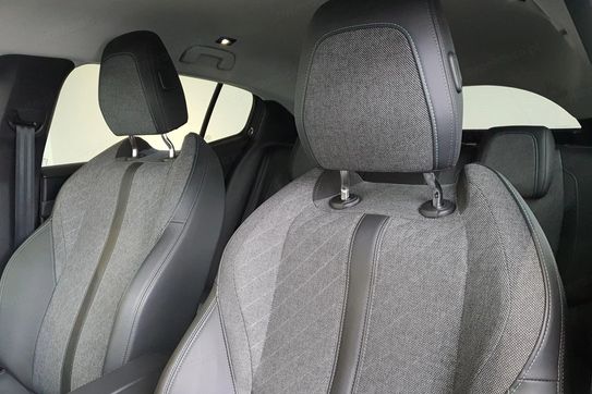Peugeot 408 1.2 Puretech Allure Pack S&S EAT8