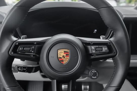Porsche Cayenne Coupe Black Edition