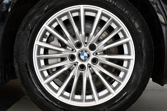BMW Seria 3 Touring 330i xDrive Luxury Line
