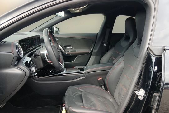 Mercedes CLA 180 mHEV 8G-DCT