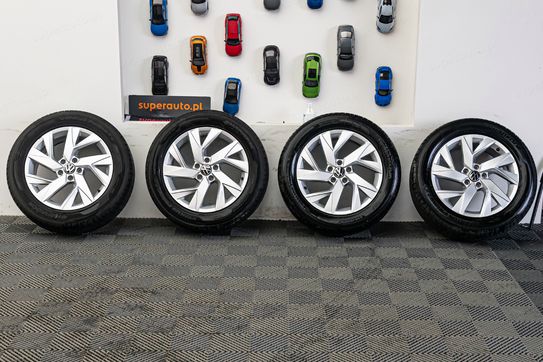 Volkswagen Tiguan 1.5 TSI Elegance DSG