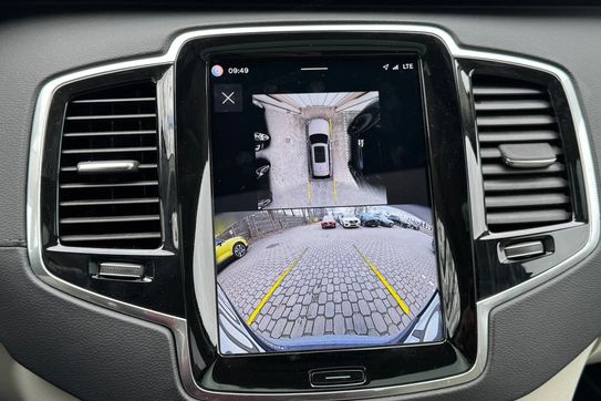 Volvo XC90 T8 AWD Plug-In Hybrid Ultra Dark 7OS