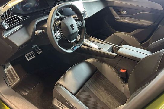 Peugeot 408 GT Exclusive e-DCS7 1.6 Plug-in Hybrid