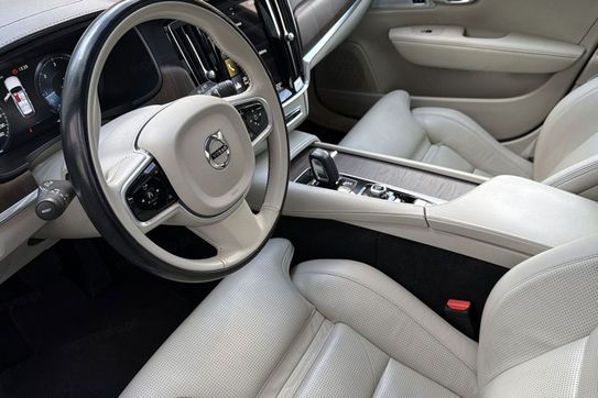Volvo V90 Cross Country B5 D AWD Pro