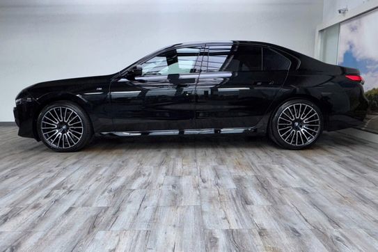 BMW Seria 7 740d xDrive M Sport