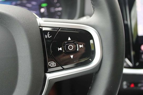 Volvo V60 T6 AWD Plug-In Hybrid Plus Dark