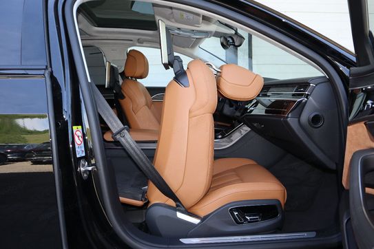 Audi A8 L 50 TDI quattro
