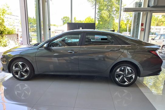 Hyundai Elantra 1.6 Smart