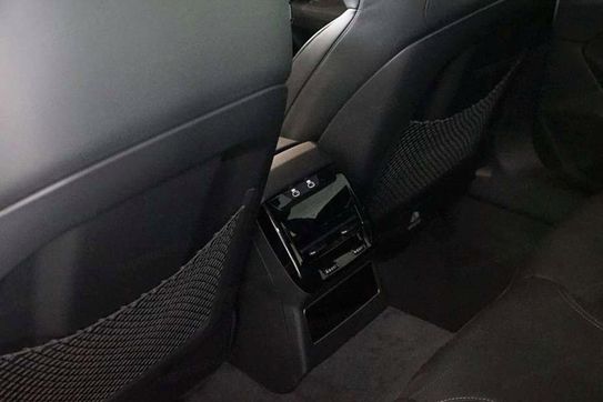 Audi A6 e-Hybrid quattro Avant