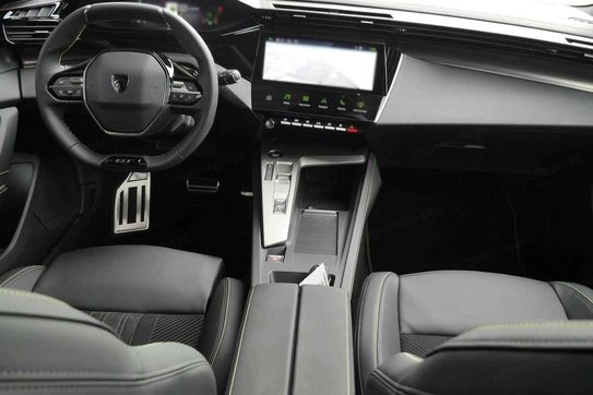 Peugeot 308 GT Exclusive S&S e-DCS6 1.2 mHEV