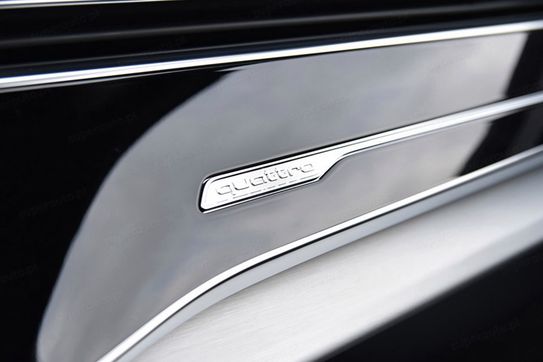 Audi Q7 50 TDI quattro S Line