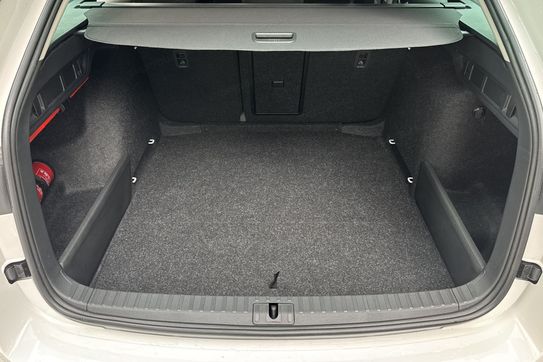 Skoda Octavia Selection 1.5 TSI mHEV DSG