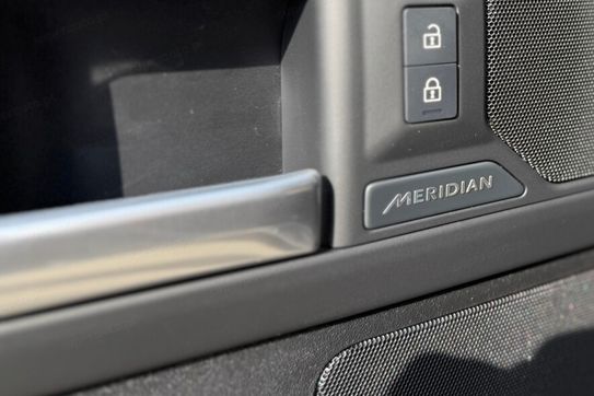 Land Rover Defender 130 3.0 D350 X-Dynamic SE