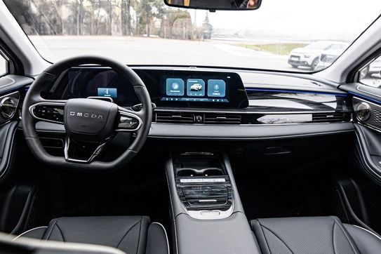 Omoda 5 1.5 T-GDI Hybrid Premium DHT