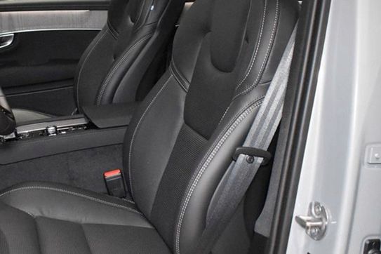 Volvo XC90 B5 B AWD Plus Bright 7os