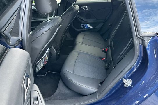 BMW Seria 2 Gran Coupe 218d Sport Line