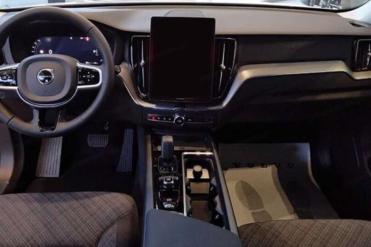 Volvo XC60 B5 B AWD Core