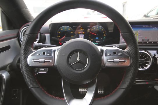 Mercedes CLA 250 e AMG Line