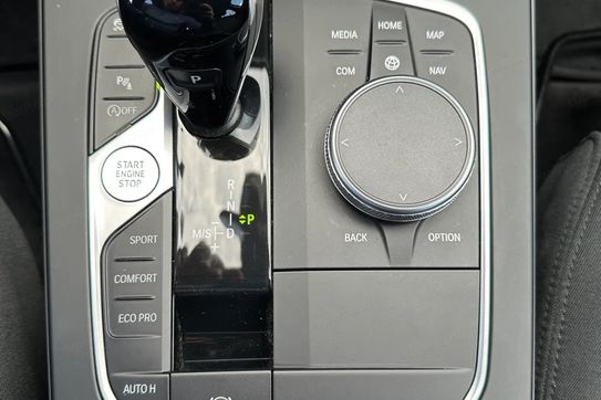 BMW Seria 1 118i Advantage