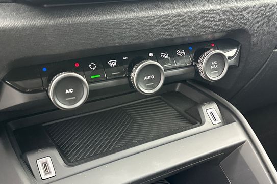 Citroen C4 Shine 1.5 BlueHDI EAT8